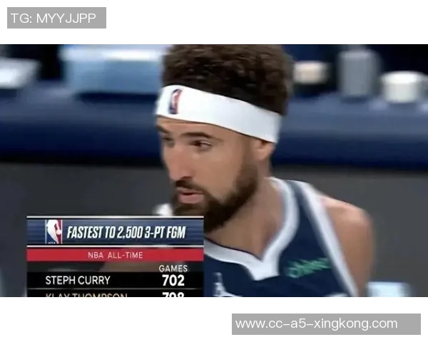 克莱兴奋拿到比赛用球期待三分球里程碑的到来 克莱兴奋拿到比赛用球期待三分球里程碑的到来